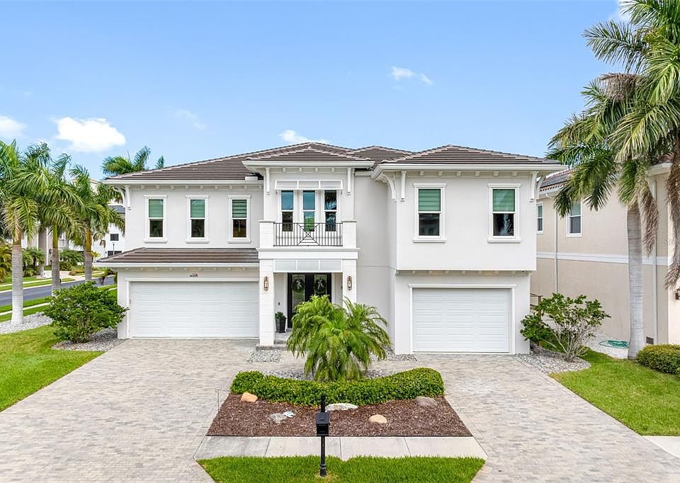 1st image of 124 Forest Hills Dr