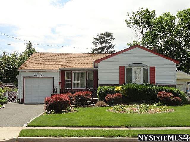 1st image of 45 Wellesley Ln