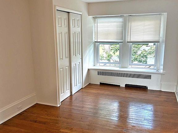 5th image of 502 Manor House Ln #C4