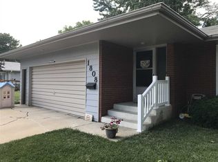 1808 William Dr, Beatrice, NE 68310