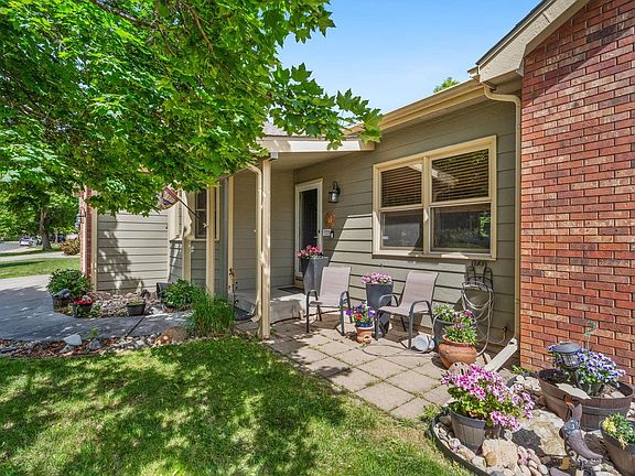 3rd image of 3012 Indigo Cir N