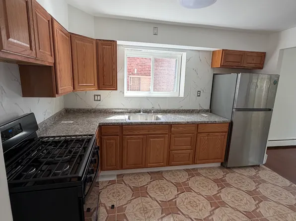 (undisclosed Address), Brooklyn, NY 11236
