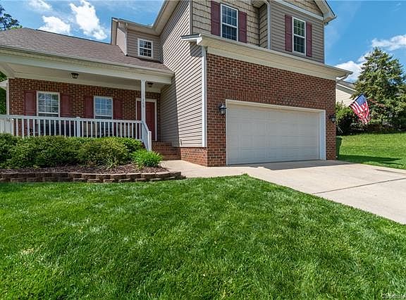 3rd image of 209 Silver Birch Ln