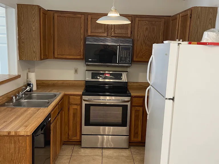 10254 Dover Rdg #501 — Photo 16
