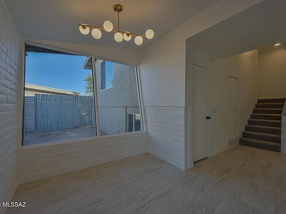 5th image of 9431 E Placita Cascada