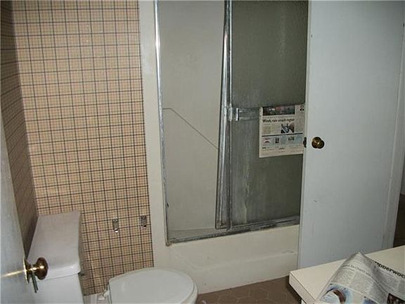 3rd image of 1457 Brookmeade Ct