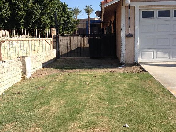 2nd image of 81603 Santa Inez Ave