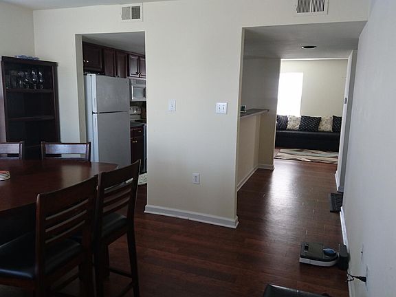4th image of 101 Melissa Dr