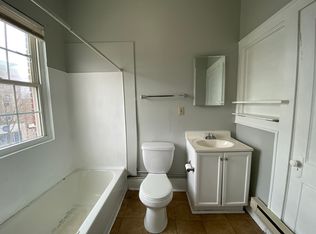 794 N Main St APT 301, Akron, OH 44310