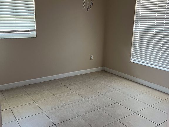 3rd image of 312 Cape Coral Pkwy W