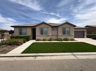 3234 N Noyes Ct, Visalia, CA 93291