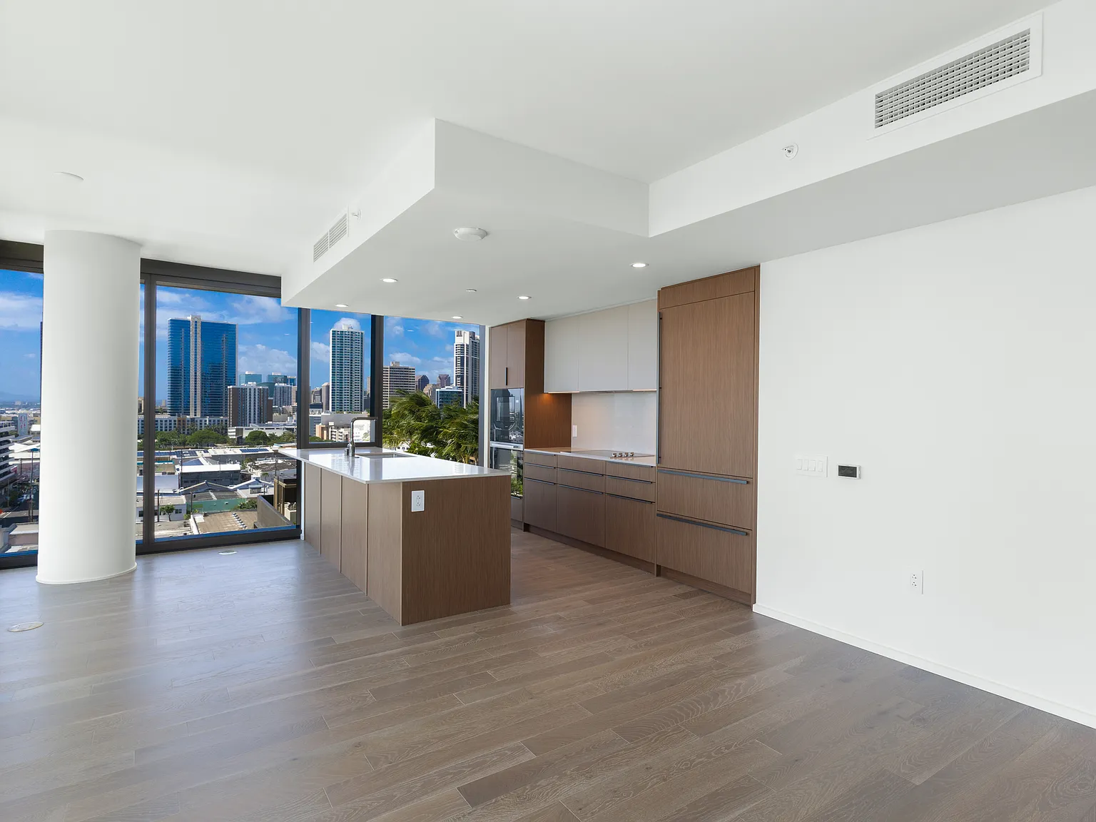 2 bed, 1087 sqft, $6,900 — Photo 3