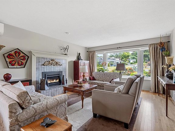 4th image of 4252 Panorama Dr