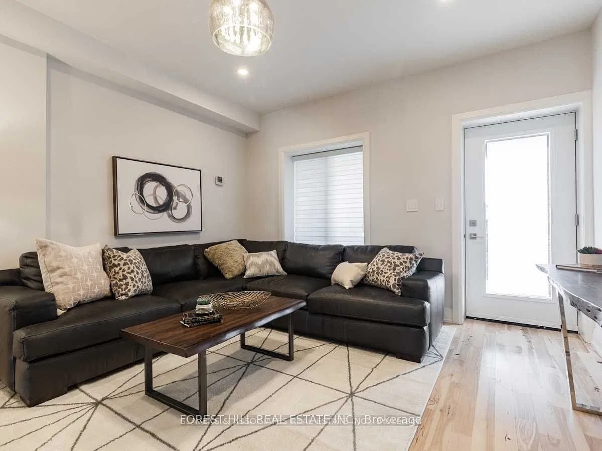 4 bed, $5,480 — Photo 3