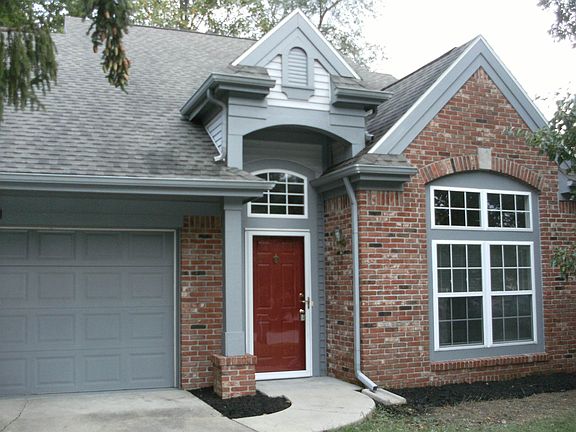 2nd image of 535 E Hickory Stick Dr