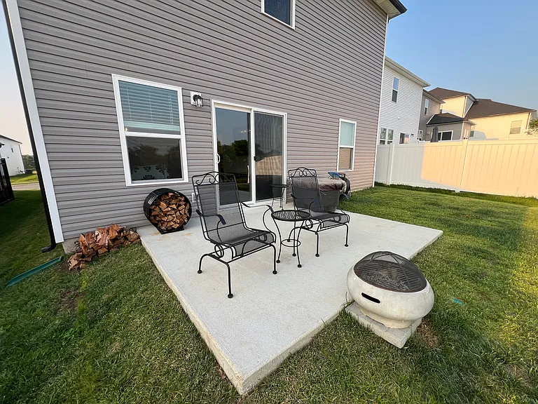 4256 Skyridge Dr — Photo 10