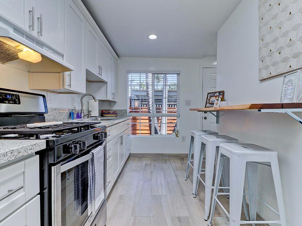 2nd image of 3551 31st St