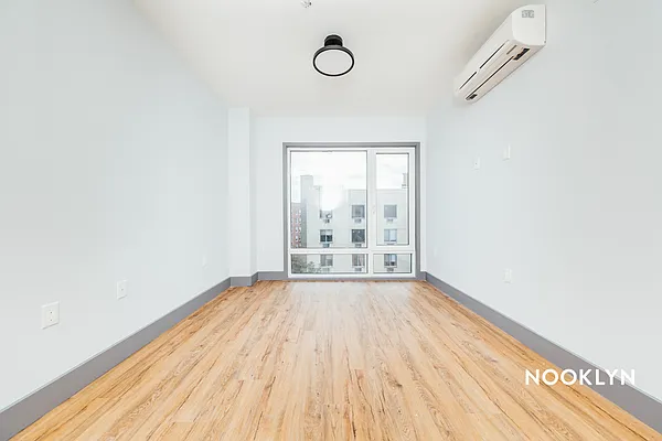 Rented by Nooklyn NYC LLC | media 41