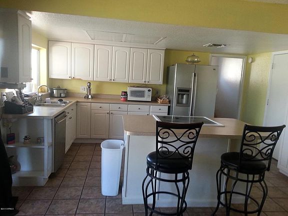 2nd image of 1126 E Glade Cir