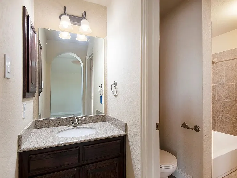 5845 Tuleys Creek Dr — Photo 20