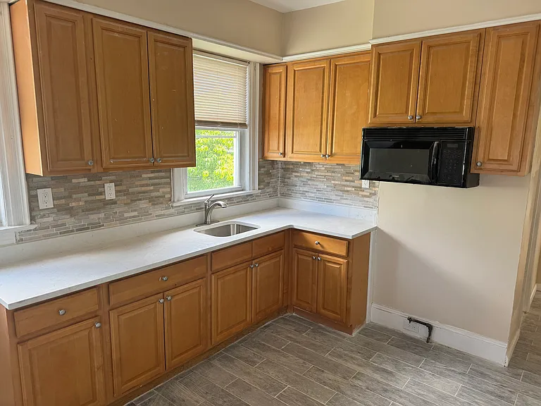 151 Seeley Ave #1 — Photo 10