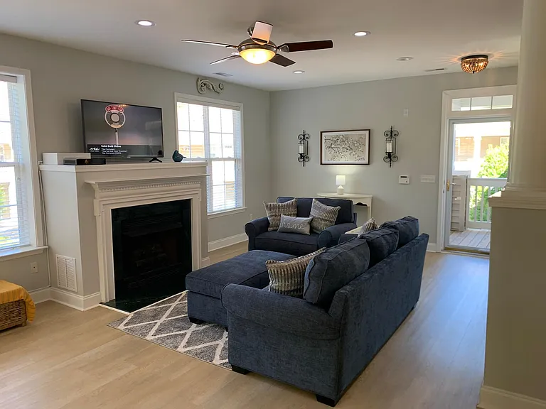 9033 Rosalyn Glen Rd #9033 — Photo 3