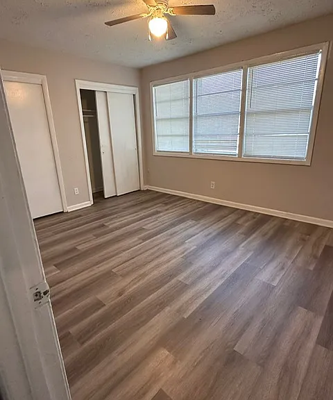 1090 3rd St #3 — Photo 3