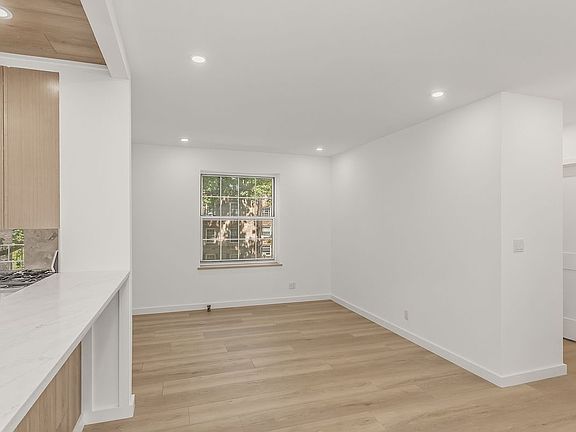 3rd image of 51-40 30th Ave #4