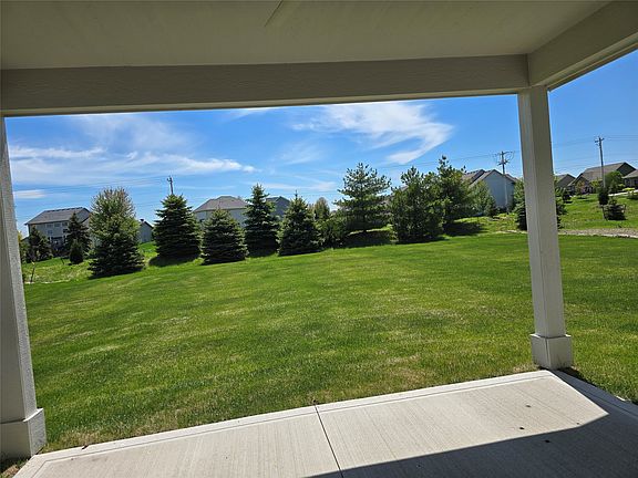 5th image of 16304 Goodman Dr
