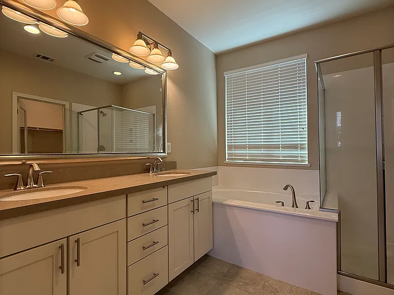 1639 Murasky Pl — Photo 29