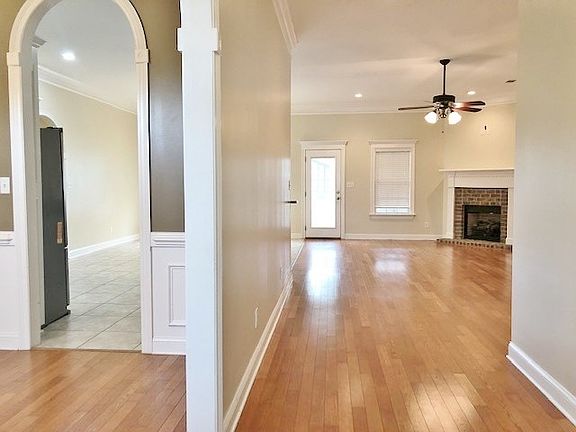 2nd image of 4536 Kiowa Ln
