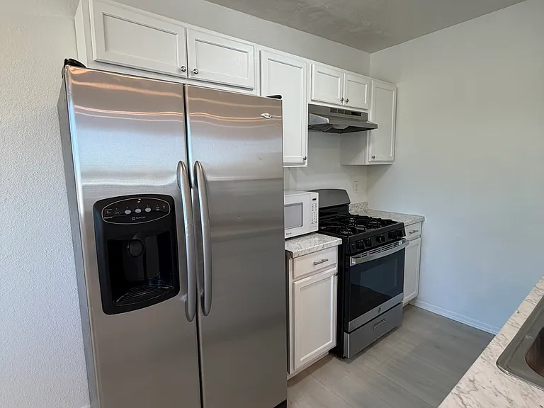 10624 Towner Ave NE #C — Photo 7