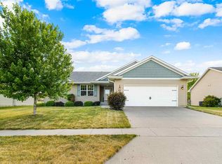 1515 Red Oak Dr, North Liberty, IA 52317