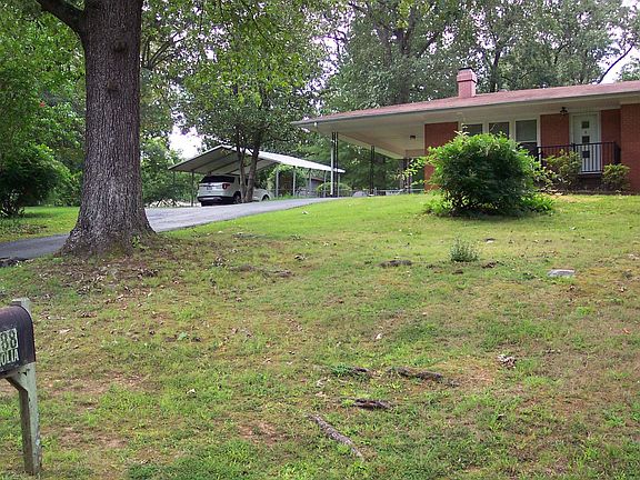 2nd image of 188 Magnolia St