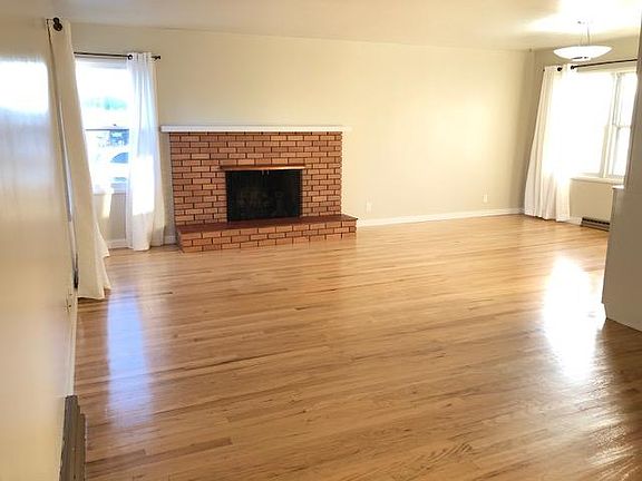 3rd image of 1215 Avenue E