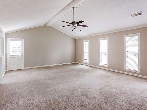 4th image of 4122 Lacewood Dr
