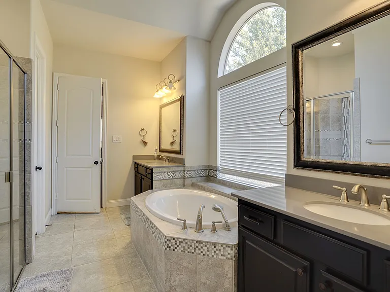 1604 Woodrose Ct — Photo 28