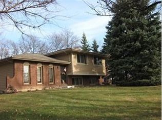 58 79th St, Willowbrook, IL 60527