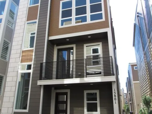 15801 E Broncos Pl, Centennial, CO 80112