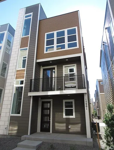 15801 E Broncos Pl Photo 1