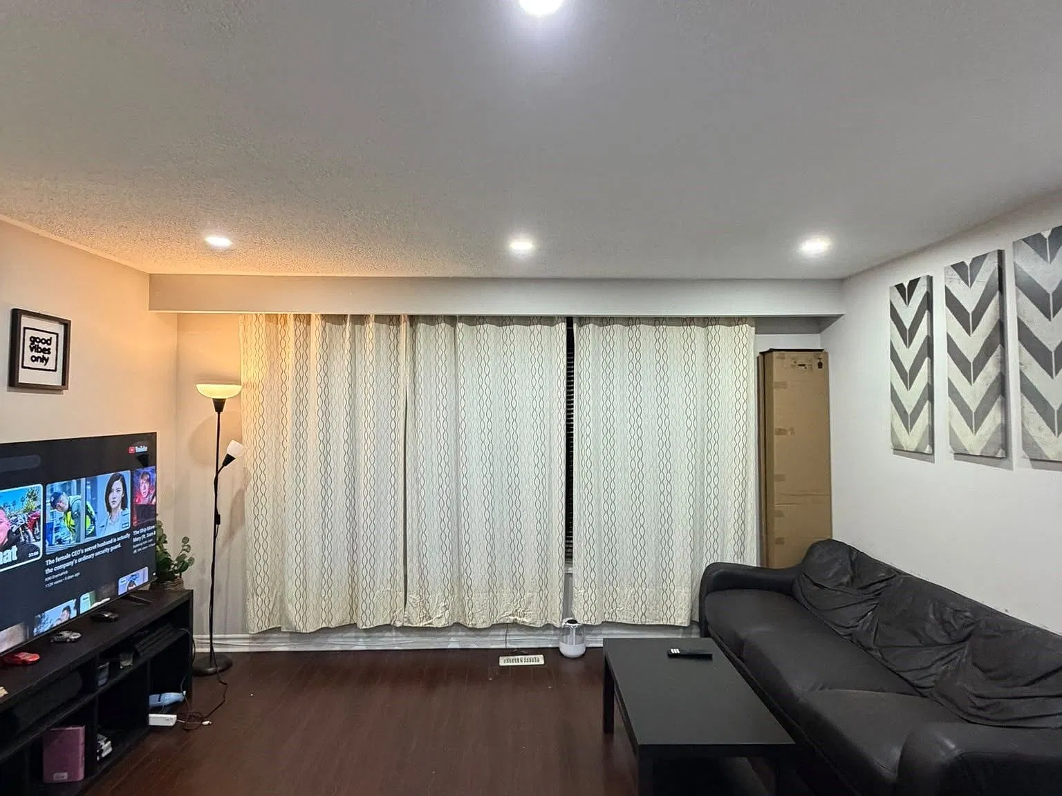 3 bed, $2,850 — Photo 2