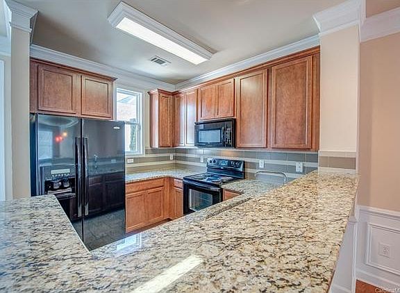 4th image of 1205 Assembly St #211