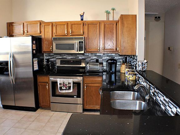 4th image of 3850 Station Ct N