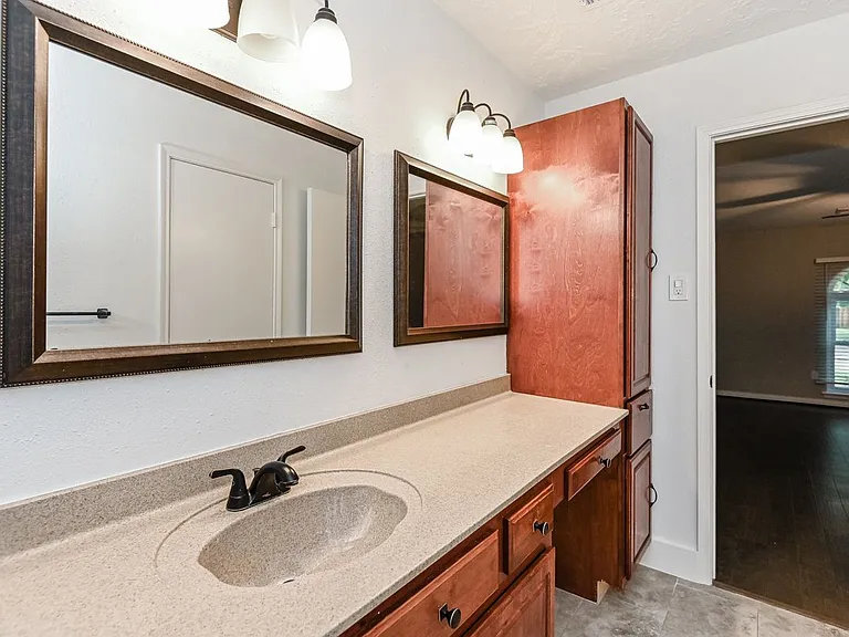 7923 Dawnridge Dr — Photo 15