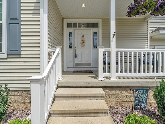 5th image of 444 Avocet Dr