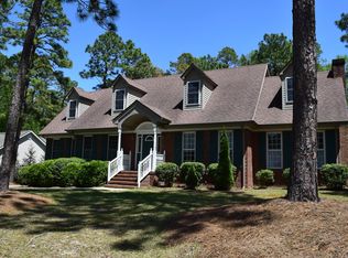 12 Hampshire Ln, Pinehurst, NC 28374