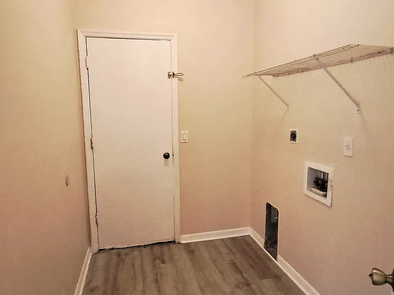 41 Rickenbacker Dr — Photo 16