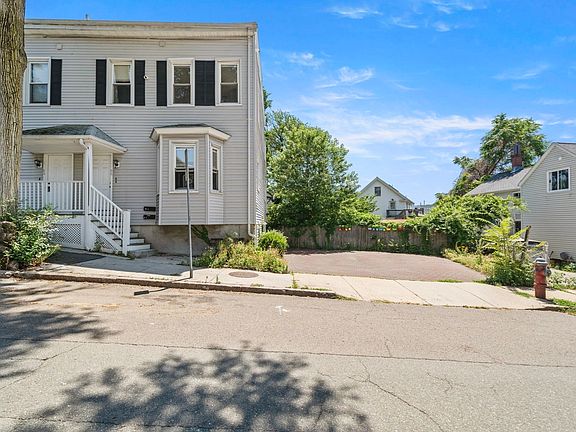 3rd image of 86 Mount Vernon St #2