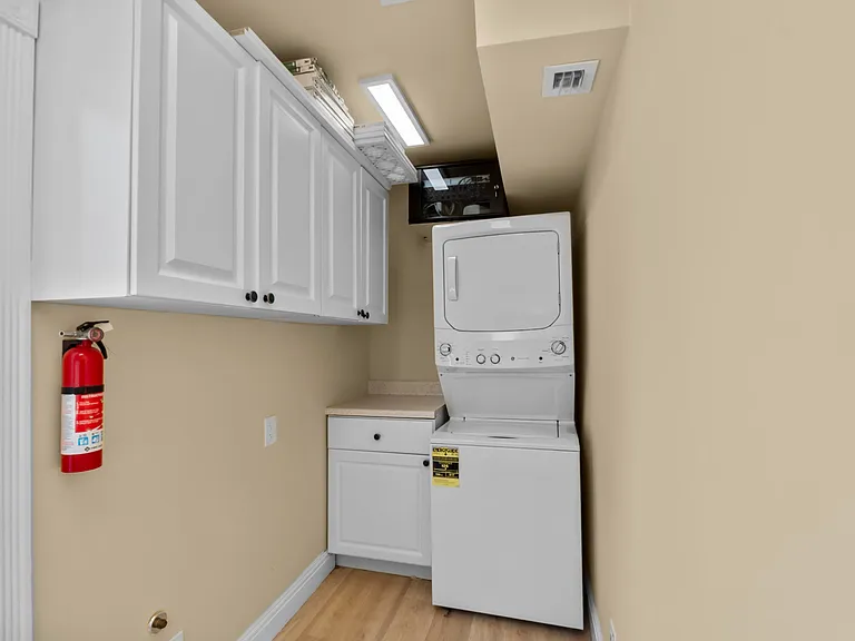 2396 Easy St — Photo 13