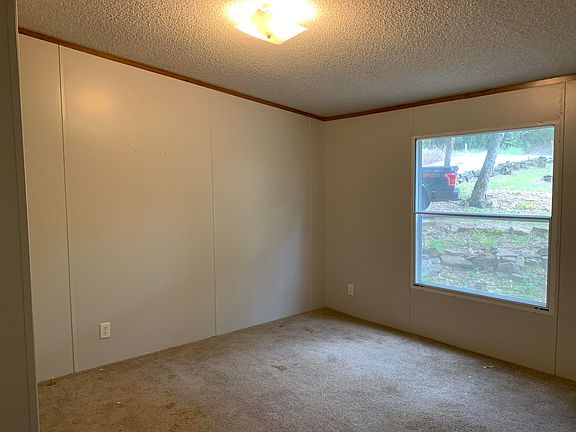 5th image of 610 Reynolds St